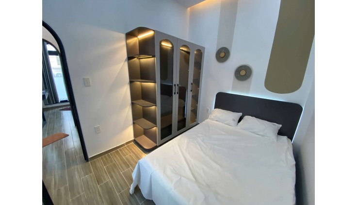 Bán Gấp Nhà Nguyễn Thái Sơn 4x8, 2 Tầng Nhà Đẹp Ở Ngay Chỉ 3.5 Tỉ
